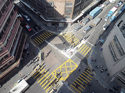 Pedestrian signals installed at the junction of Hung To Road and How Ming Street (After Installation)